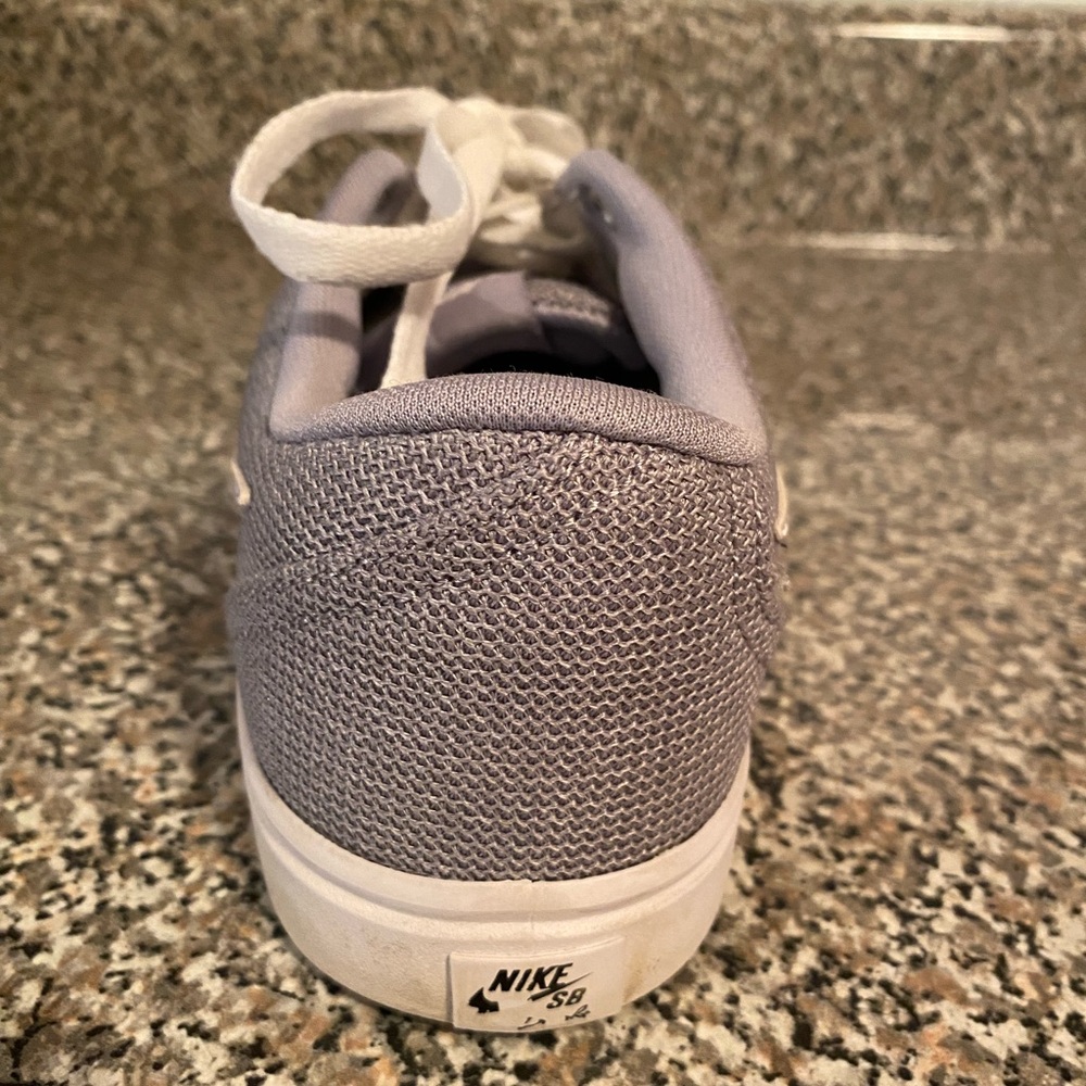 Men’s Nike Sb Check Solar Sneakers View 4